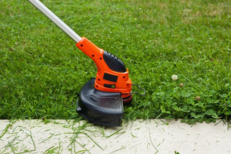 The Best Weed Wackers for a Woman — Take Care of Your Lawn with Ease!