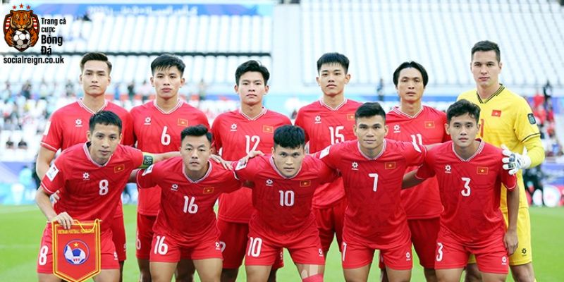 Lương cầu thủ Việt Nam hiện nay: Ai là người nhận lương cao nhất?